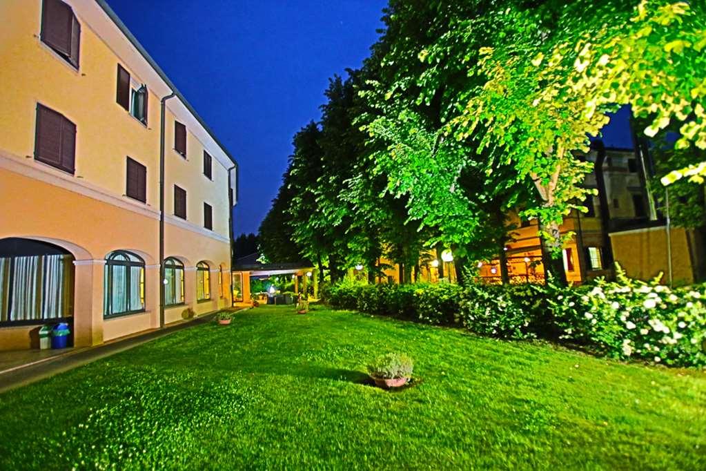 Hotel Le Ville Modena Servizi foto